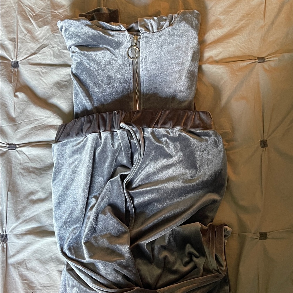 Grey Pants Set - Picture 2 of 9